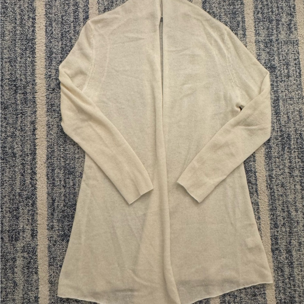 In Cashmere White long Cardigan Lg Like new